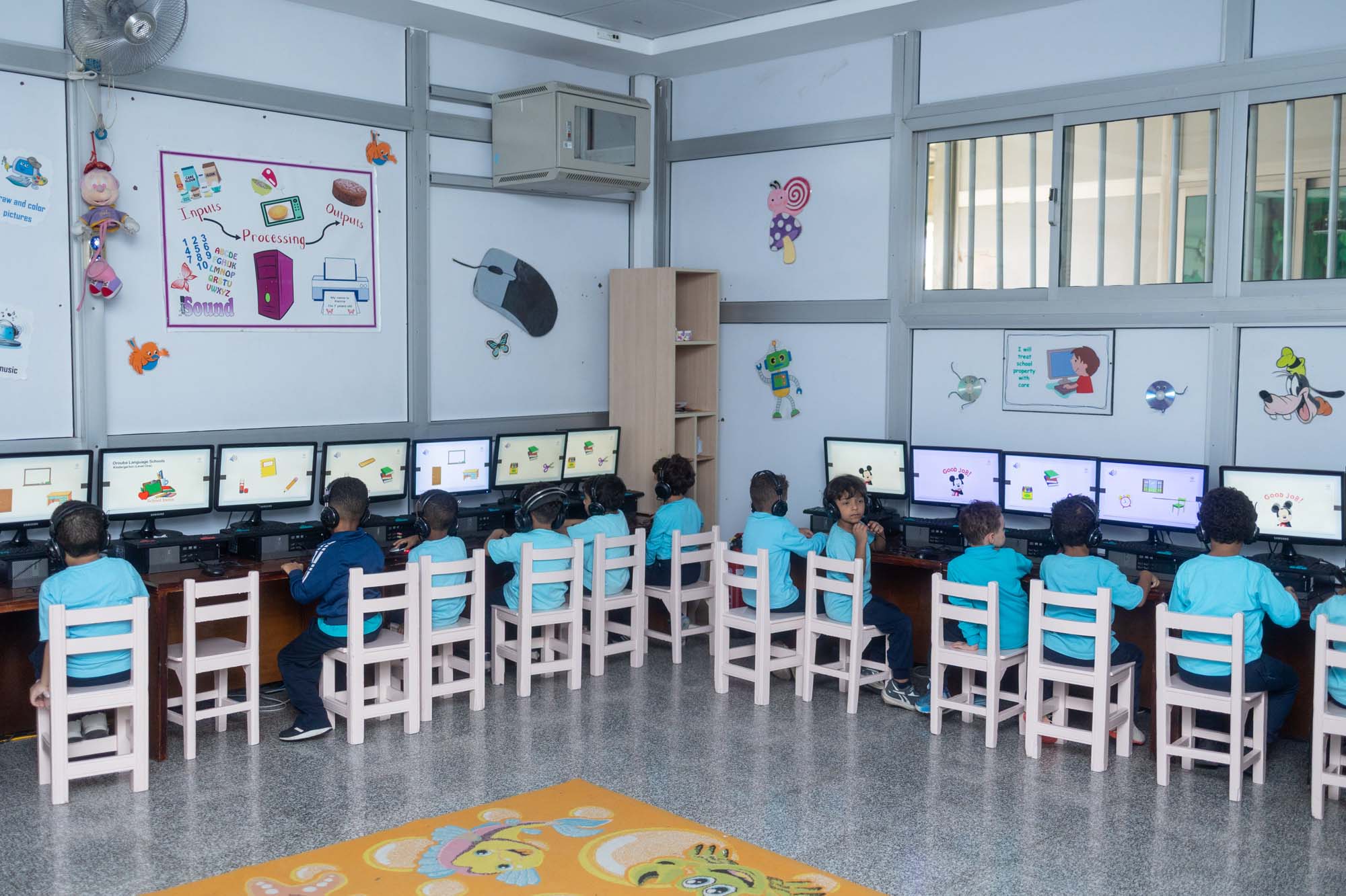 A bright OLS kindergarten computer classroom